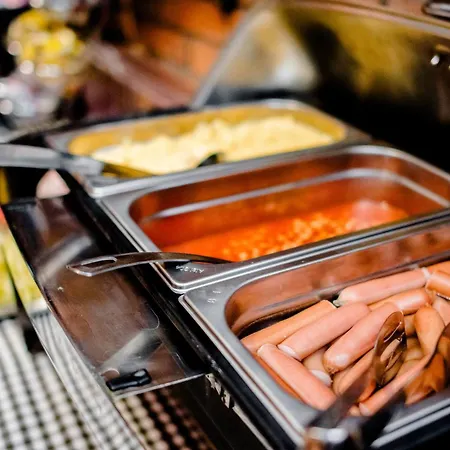 Princ Next To President Palace * Братислава